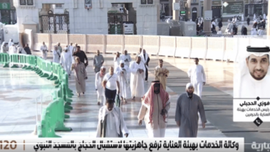 صورة وكيل الرئيس للخدمات بيئة العناية: ممرات المسجد الحرام تعطر بماء الورد بـ 1700 لتر يوميًا