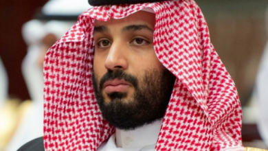 صورة ولي العهد السعودي يستقبل مستشار الأمن القومي الأميركي