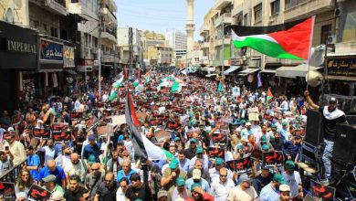 صورة مسيرة تضامنية في عمان دعما للأهل في غزة